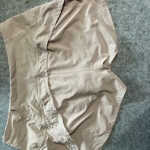 Lululemon size 10 shorts